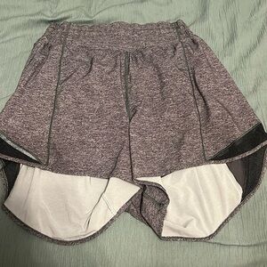 Lululemon Hotty hot short